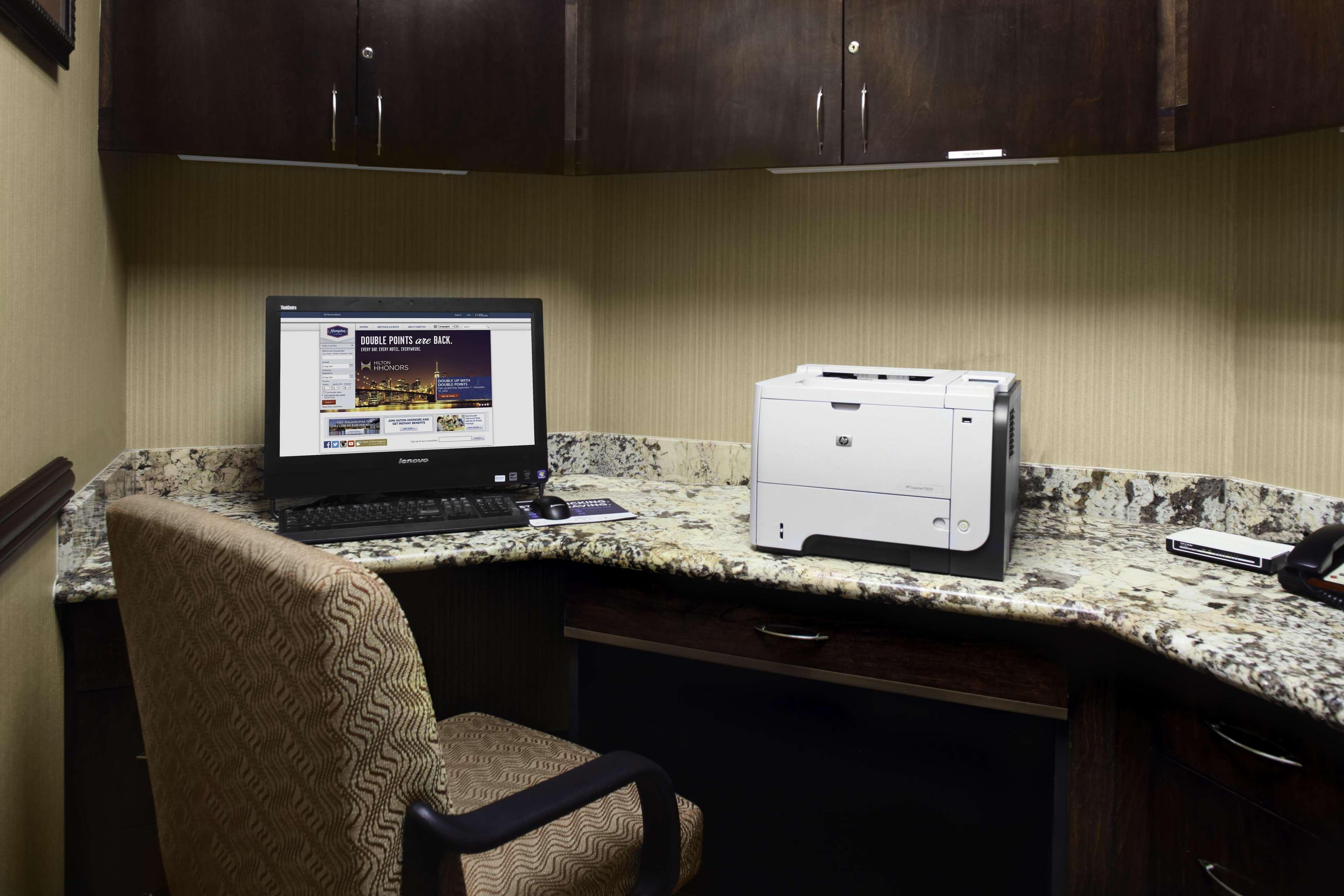Hampton Inn And Suites Bakersfield / Highway 58 Eksteriør bilde