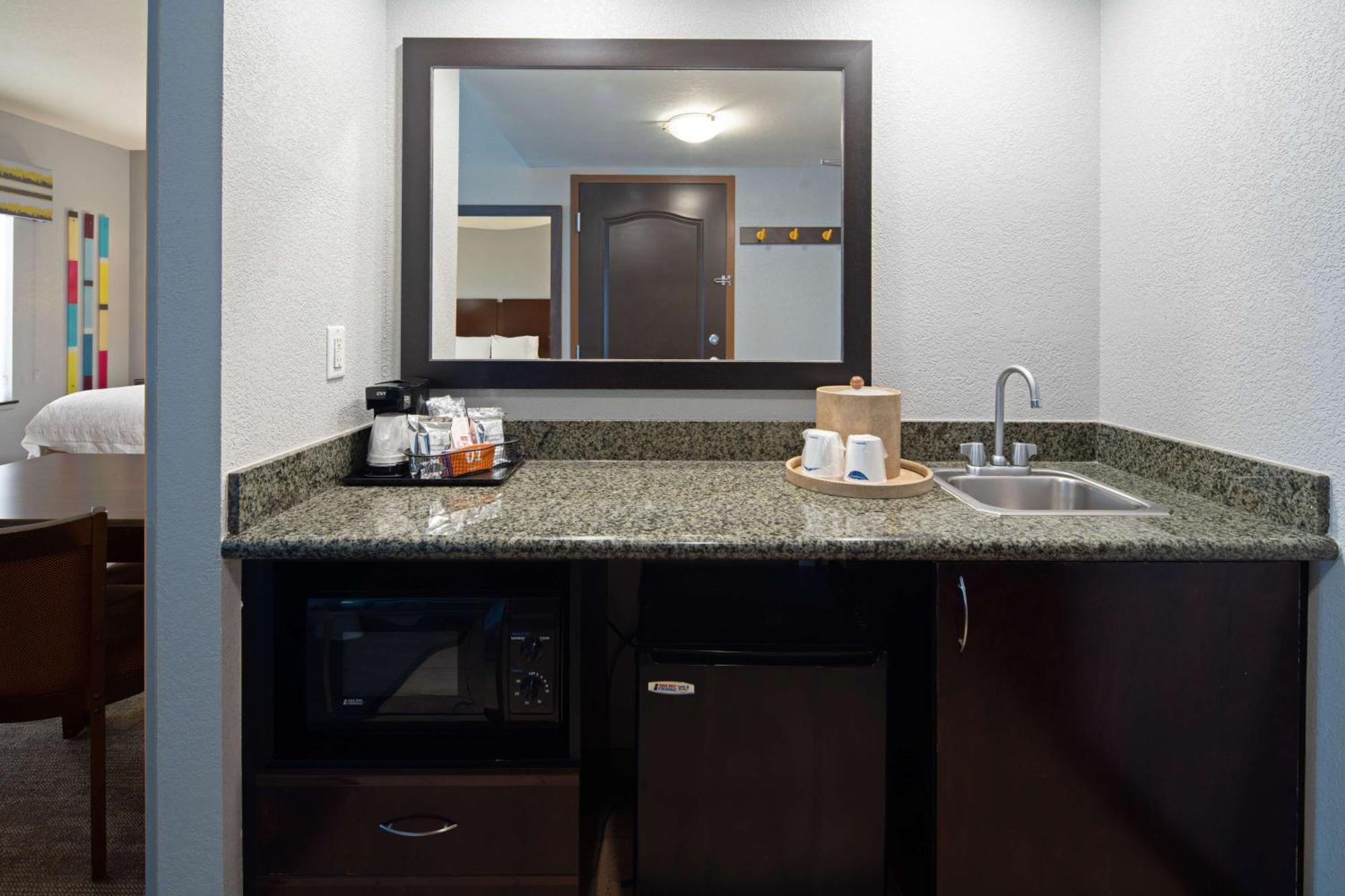 Hampton Inn And Suites Bakersfield / Highway 58 Eksteriør bilde